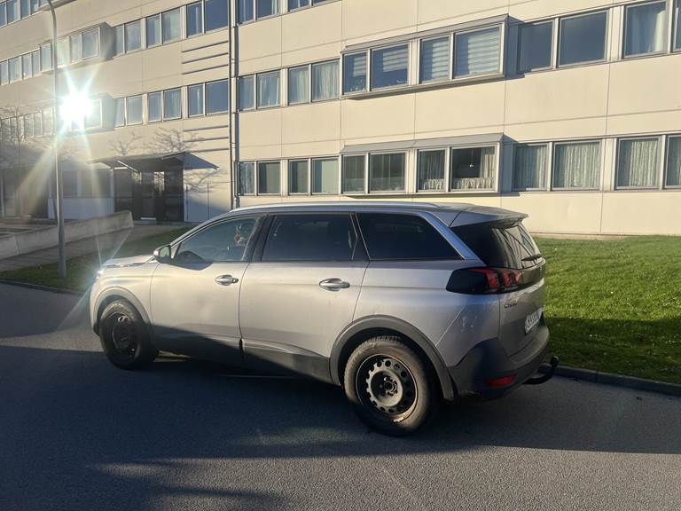 Peugeot 5008 1,2 PureTech 130 Access 7prs