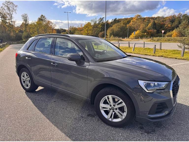 Audi Q3 35 TDi S-line S-tr.