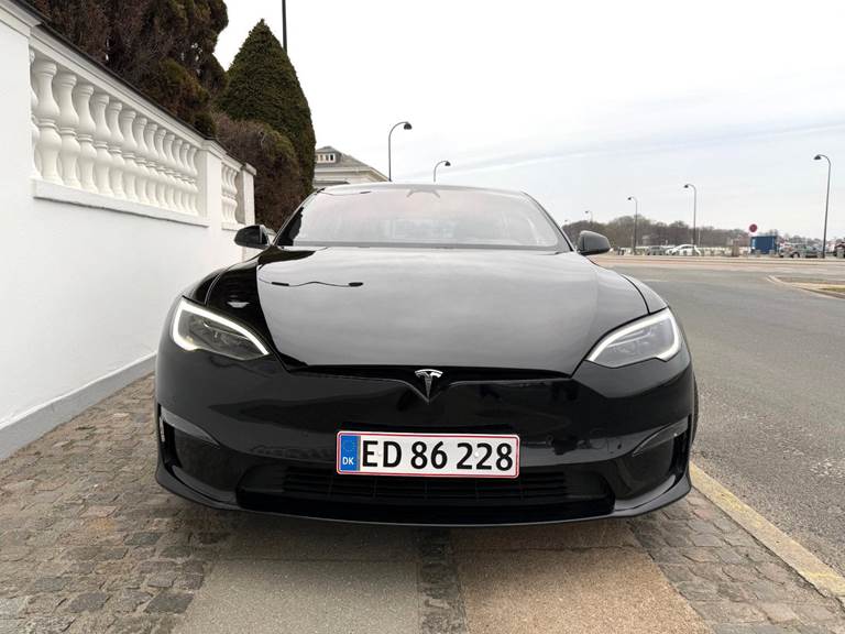 Tesla Model S Plaid AWD