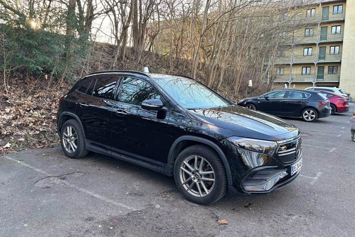 Sort Mercedes EQA250 fra 2021
