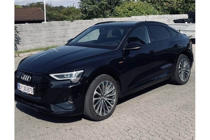 Sort Audi e-tron fra 2020