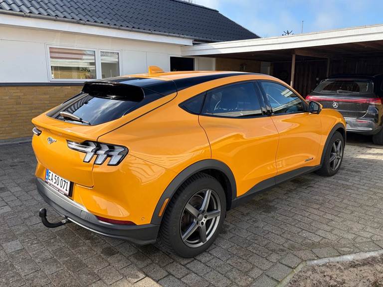 Ford Mustang Mach-E 88 Premium Extended Range