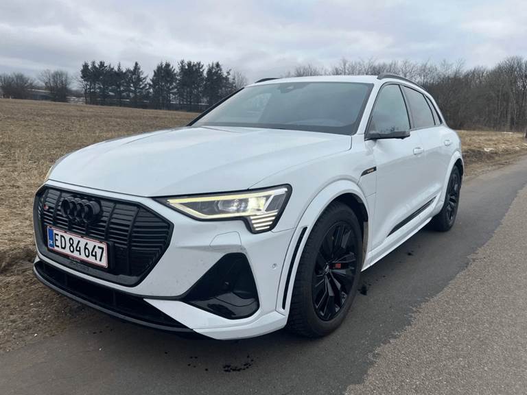 Audi e-tron S quattro