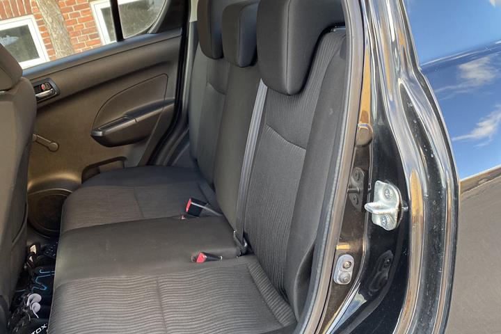 Sort Suzuki Swift fra 2014