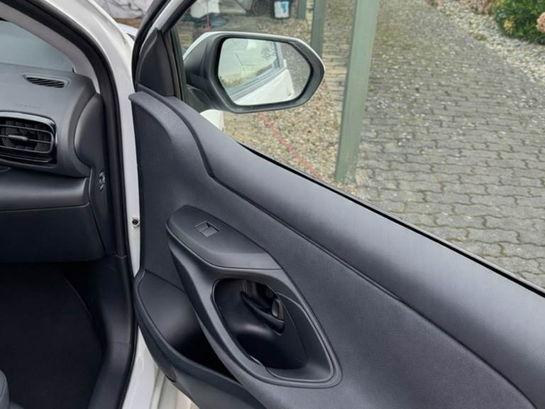 Mazda 2 1,5 Hybrid Select CVT