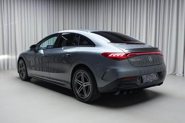 Grå Mercedes EQE350+ fra 2025