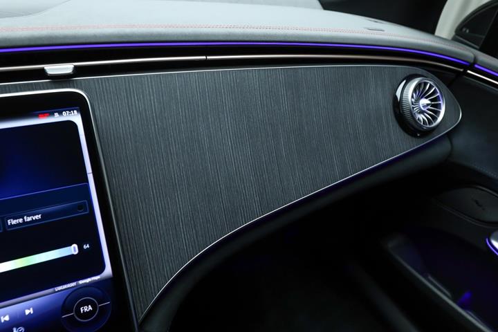 Grå Mercedes EQE350+ fra 2025