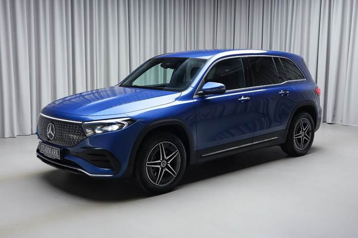 Blå Mercedes EQB250+ fra 2025