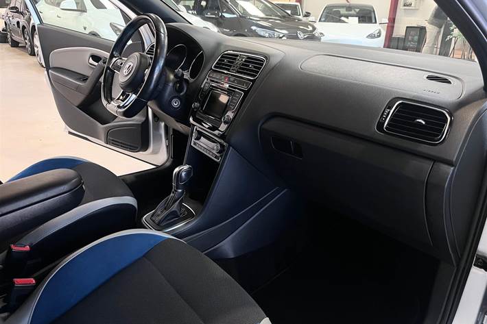 Sølv VW Polo fra 2016