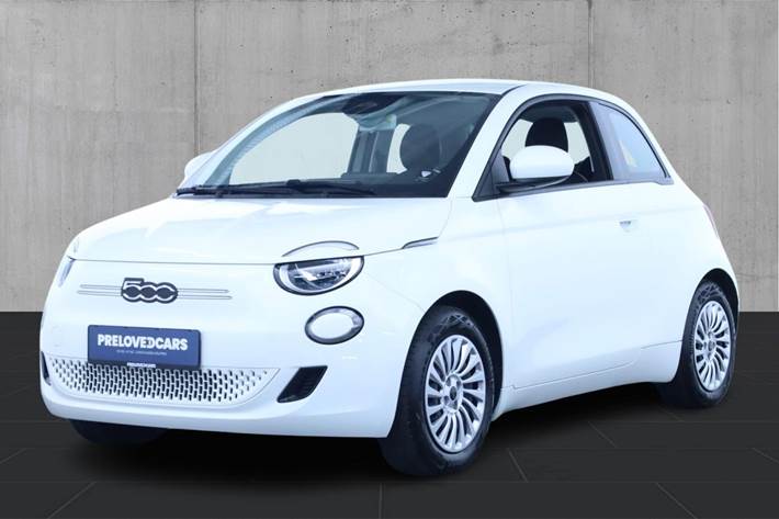 Hvid Fiat 500e fra 2023