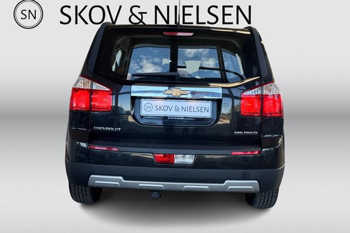 Sort Chevrolet Orlando fra 2012 set udefra