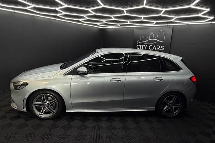 Sølv Mercedes B220 d fra 2019