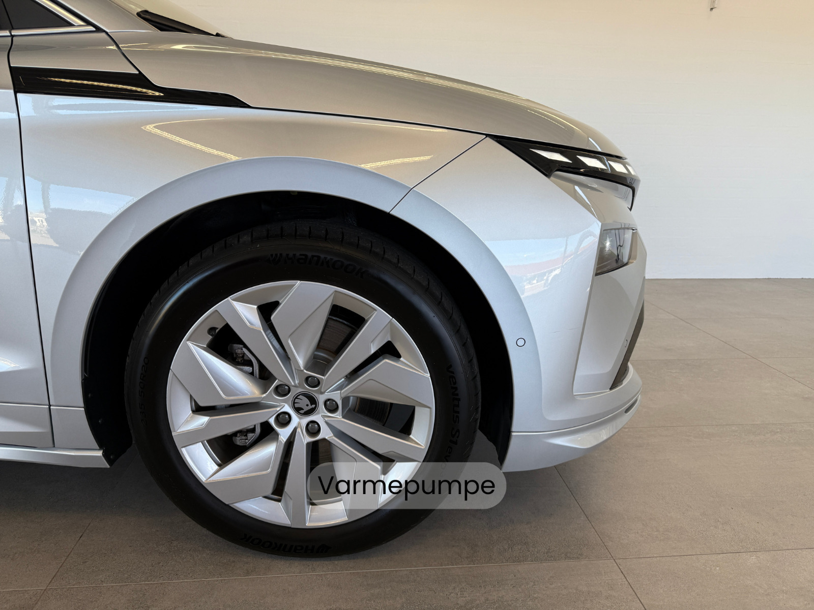 Sølv Skoda Enyaq fra 2026