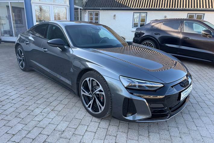 Grå Audi e-tron GT fra 2023