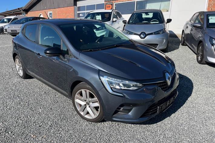 Blå Renault Clio V fra 2020
