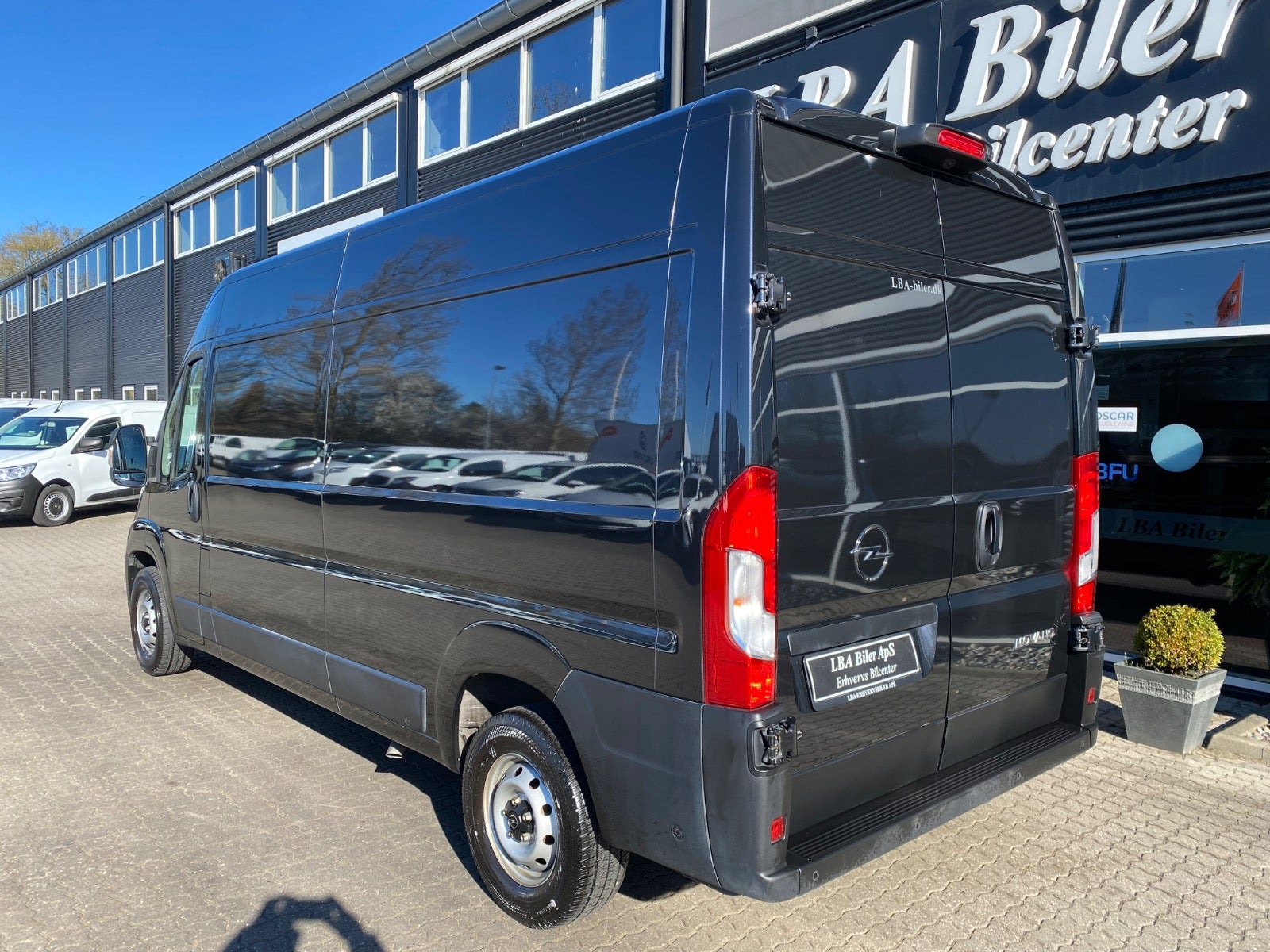 Sort Opel Movano 35 fra 2025