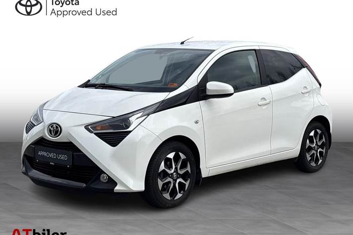Hvid Toyota Aygo fra 2021