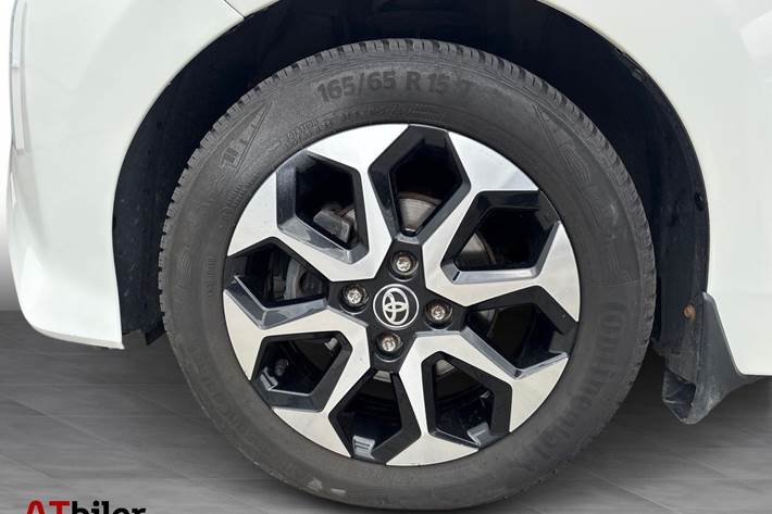 Hvid Toyota Aygo fra 2021