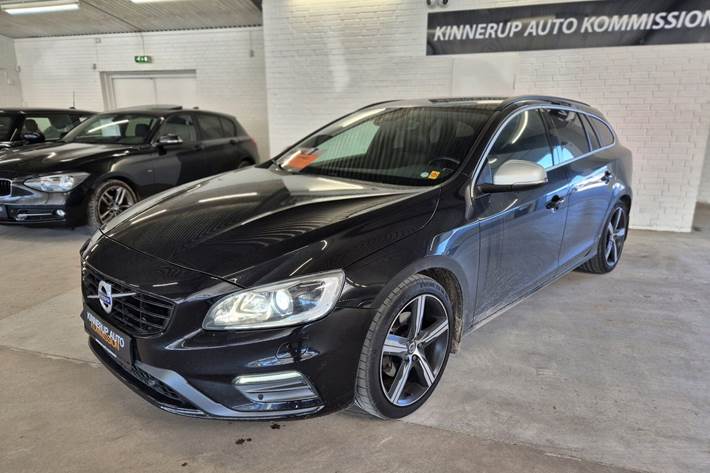 Sort Volvo V60 fra 2017