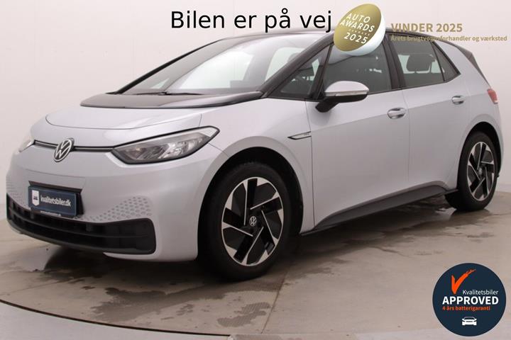 Sølv VW ID.3 fra 2022 set udefra