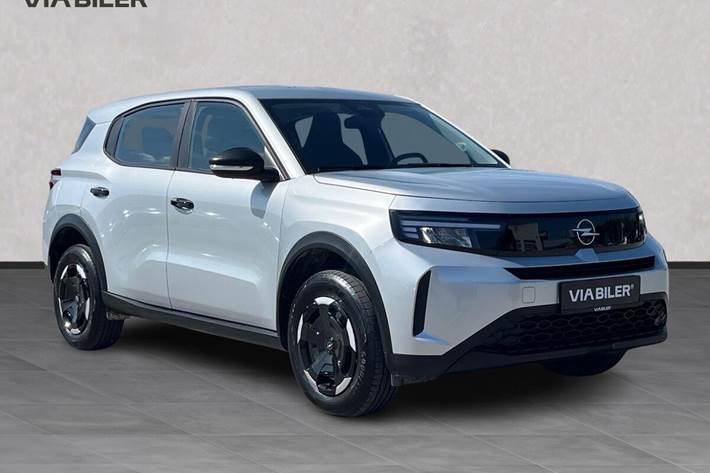 Sølv Opel Frontera fra 2025