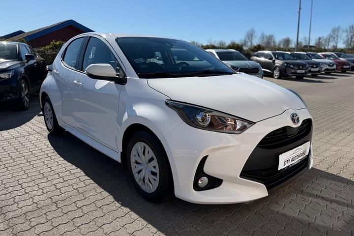 undefined Toyota Yaris fra 2022