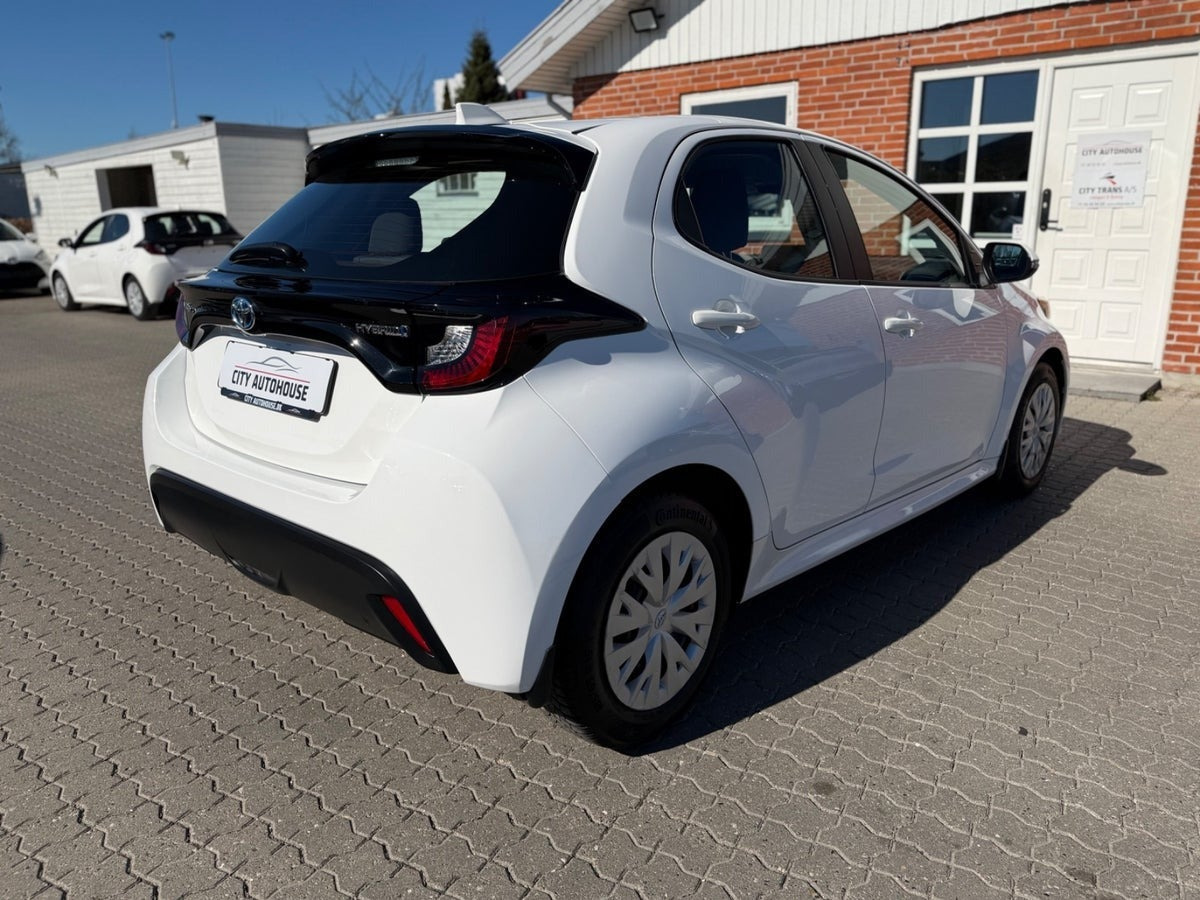 undefined Toyota Yaris fra 2022