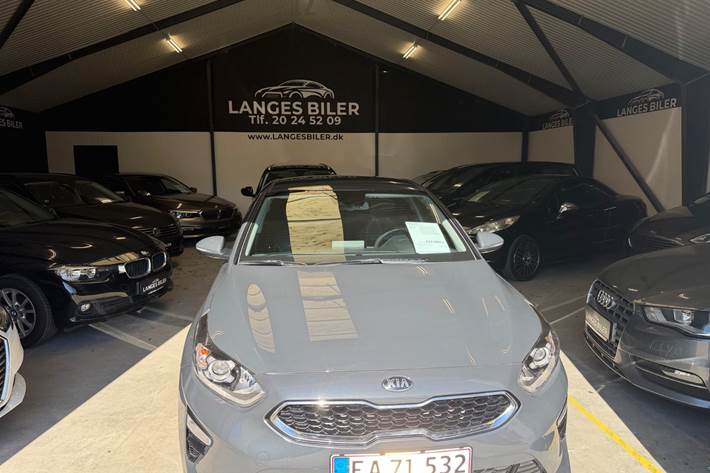 Grå Kia Ceed fra 2019