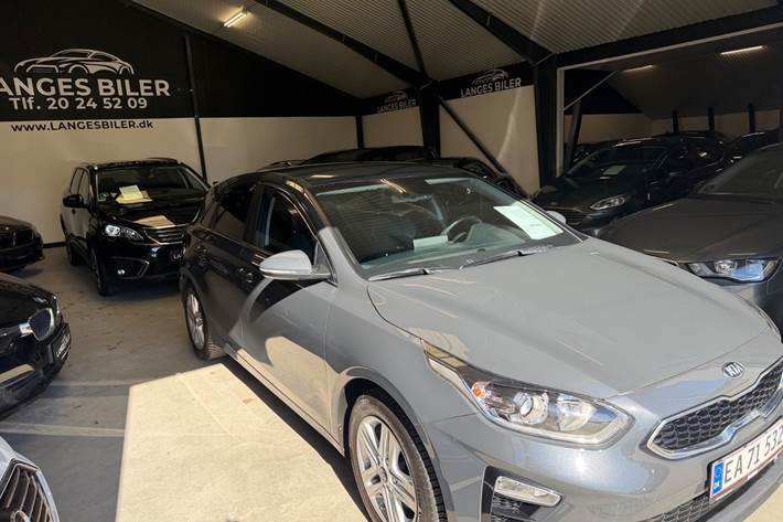Grå Kia Ceed fra 2019