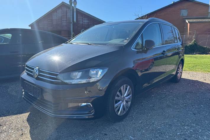 Sort VW Touran fra 2020