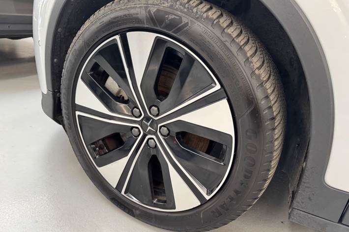 Sølv Polestar 2 fra 2023