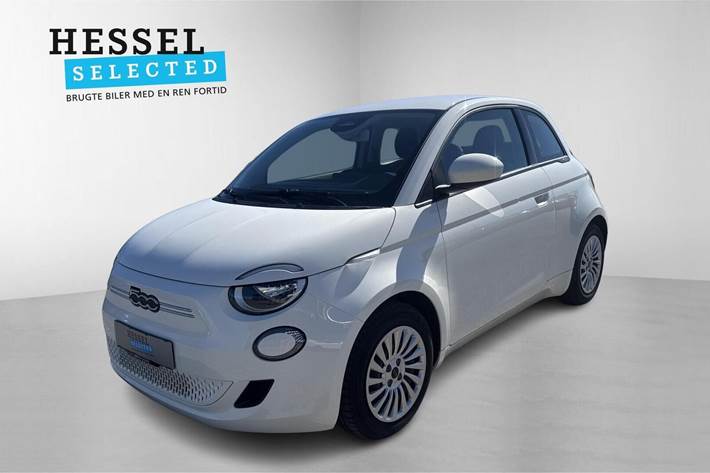 Hvid Fiat 500e fra 2023
