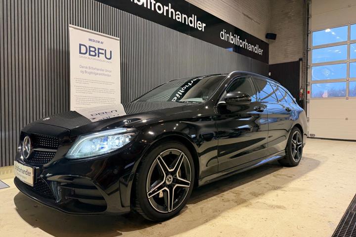 Sort Mercedes C220 d fra 2019 set udefra