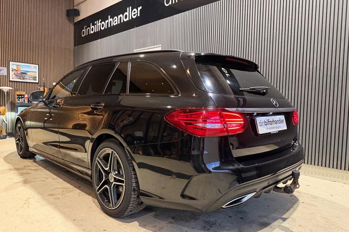 Sort Mercedes C220 d fra 2019