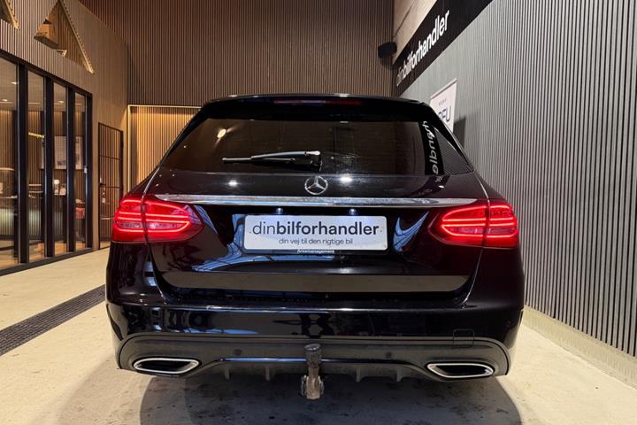 Sort Mercedes C220 d fra 2019