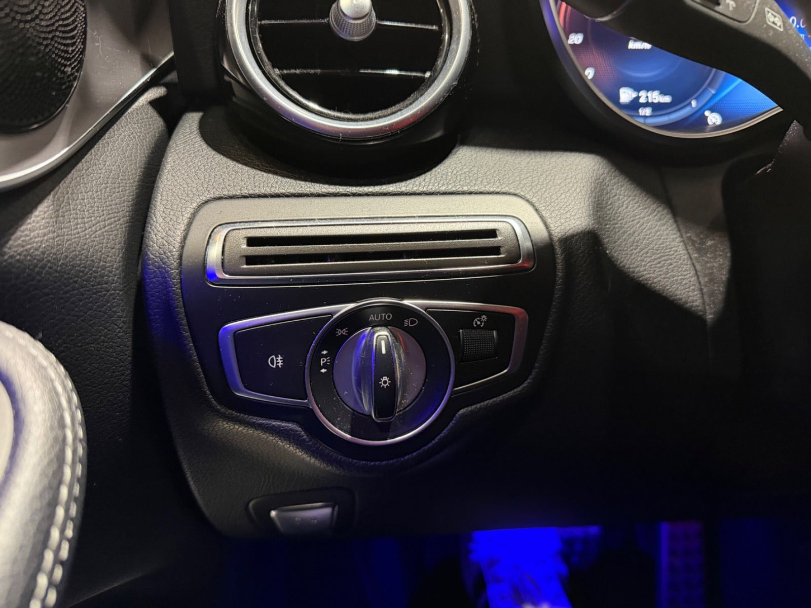 Sort Mercedes C220 d fra 2019
