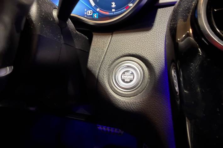 Sort Mercedes C220 d fra 2019