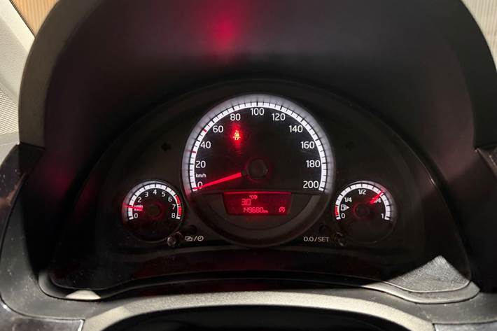 Grå VW UP! fra 2015