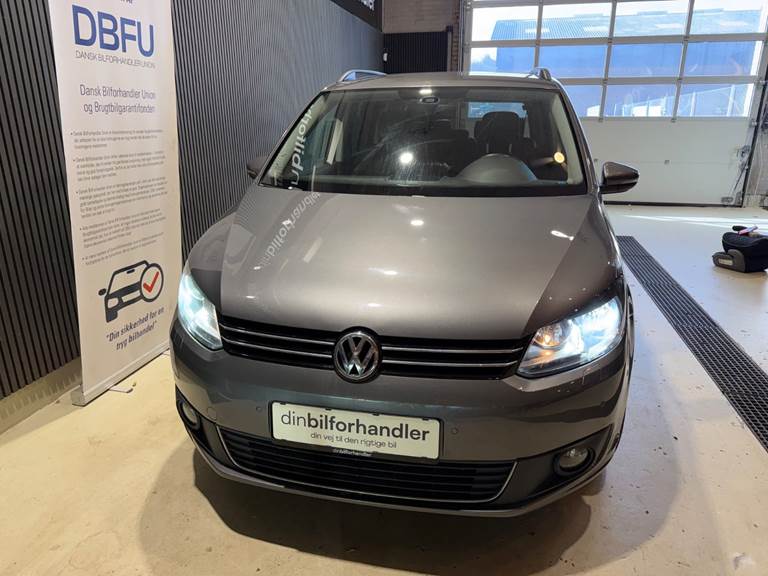 VW Touran 2,0 TDi 140 Comfortline BMT 7prs