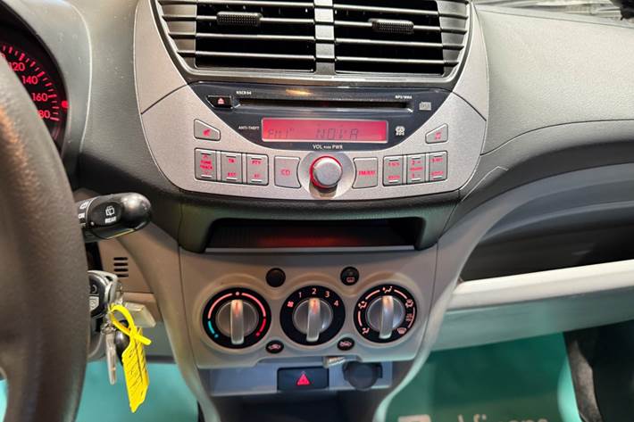 Hvid Suzuki Alto fra 2010