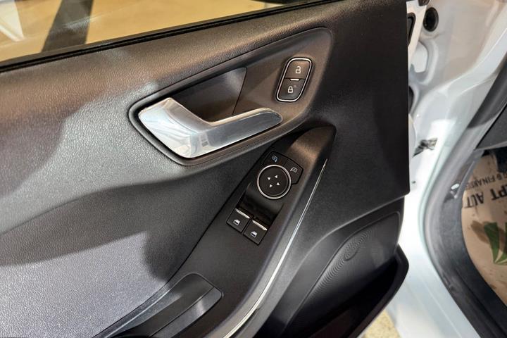 Hvid Ford Fiesta fra 2018