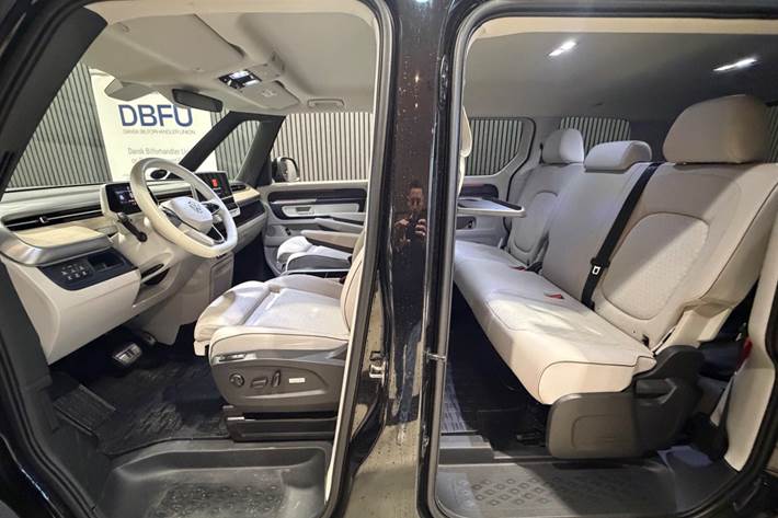 Sort VW ID.Buzz fra 2023