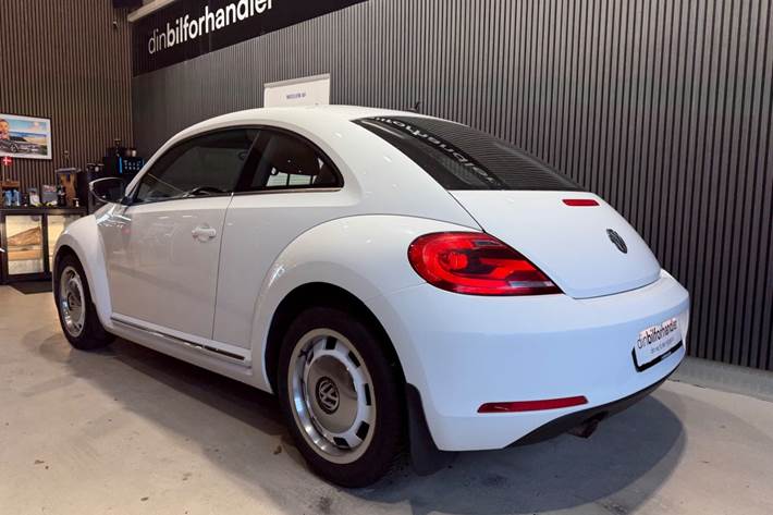 Hvid VW The Beetle fra 2012