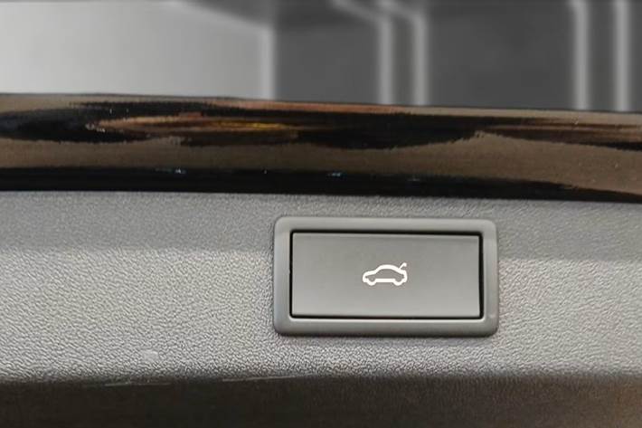 Sort Skoda Enyaq fra 2022