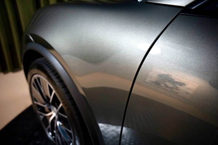 Grøn Porsche Macan 4 fra 2024