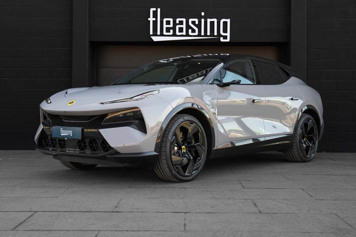 Grå Lotus Eletre fra 2024