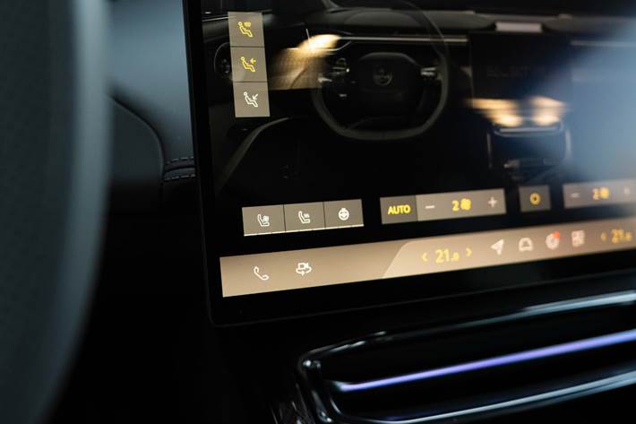 Grå Lotus Eletre fra 2024