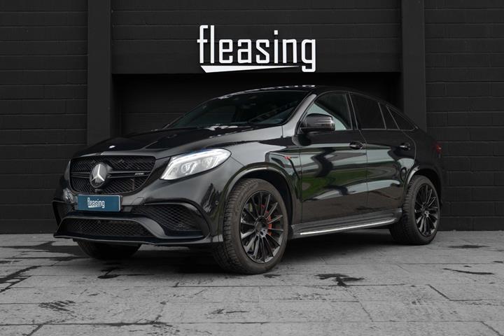 Sort Mercedes GLE63 fra 2016 set udefra