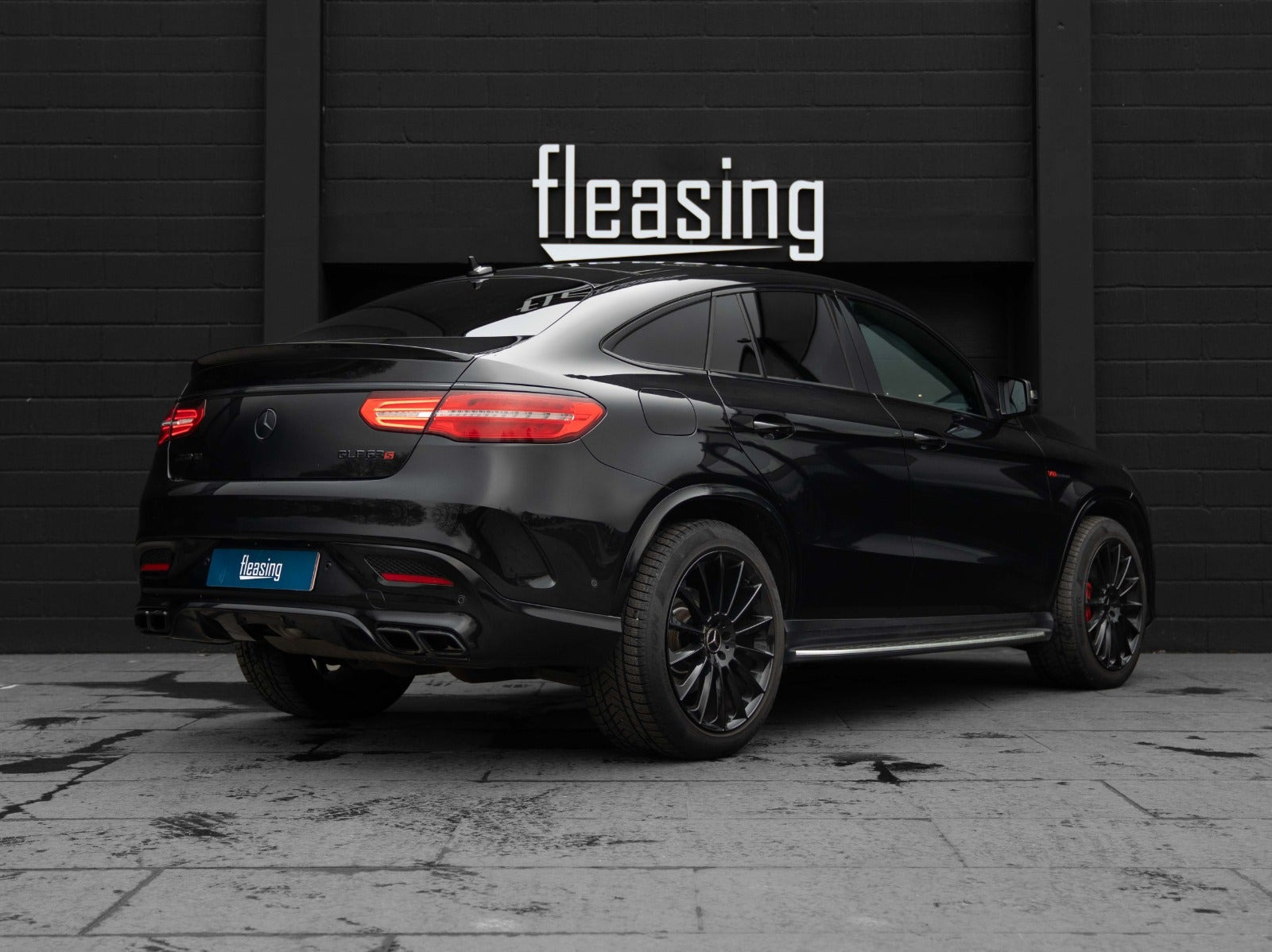 Sort Mercedes GLE63 fra 2016