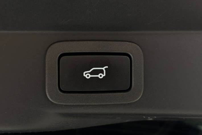 Sølv Land Rover Range Rover sport fra 2019